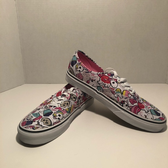 Vans Shoes - Vans lace up shoes